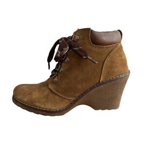 White Mountain Liberty Brown Suede Lace Up Wedge Ankle Bootie Side Zip Size 7.5